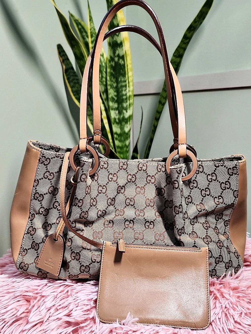 Gucci GG Canvas Ring Tote with Pouch GG Monogram Tote Brown & Beige